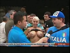 Hot chick, hot boobs... makes for great news reporting